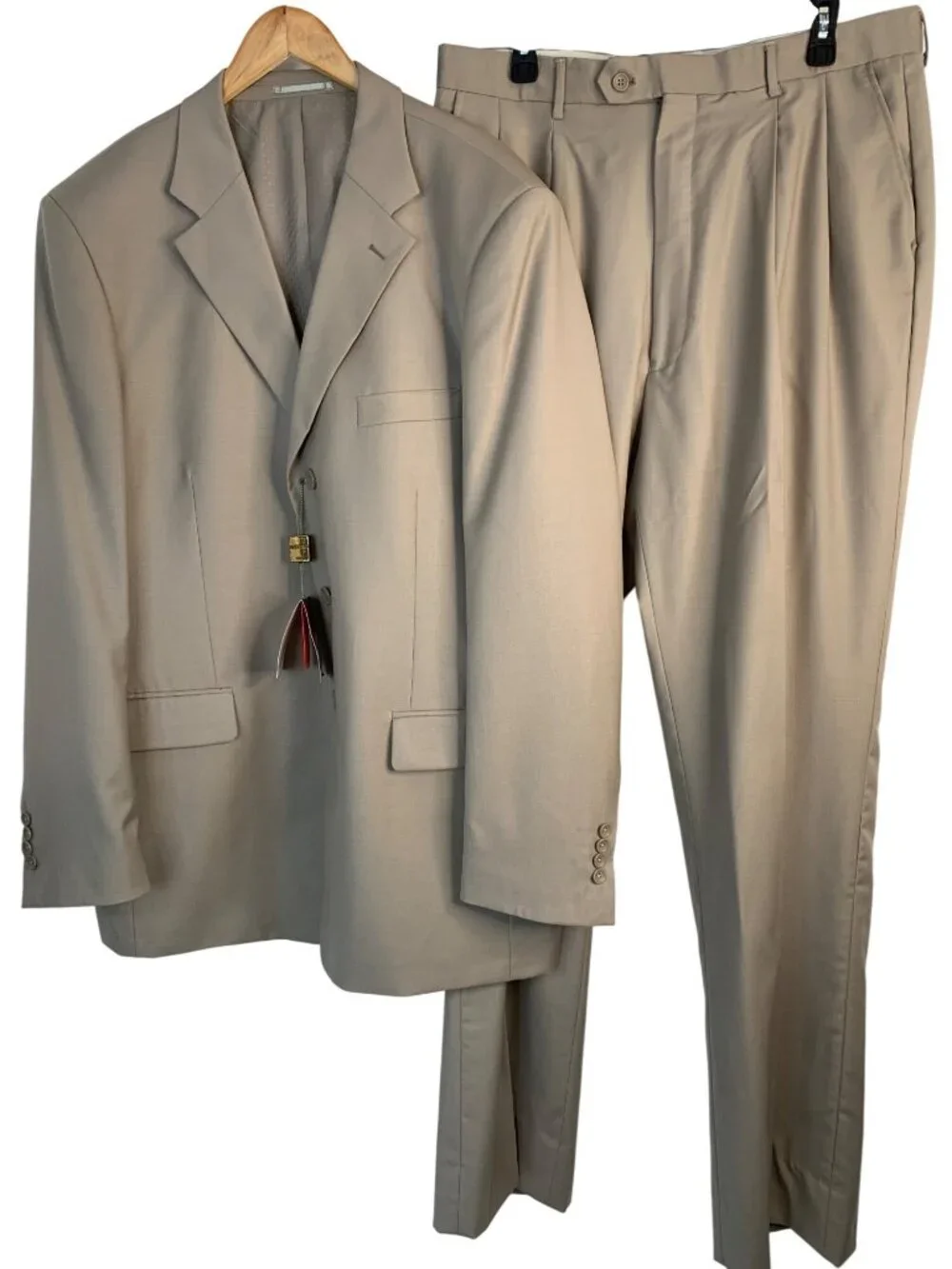 NWT Mantoni Mens Super 140s Suit Jacket & Pleated Pants Tan 48L x 37 Wool